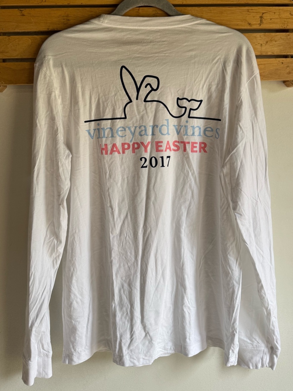 💗FREE WITH PURCHASE💗 Vineyard Vines White Long Sleeve "Happy Easter" 2017 Tee